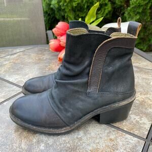 FLY London Black Antiqued Leather Slouchy Ankle Heeled Booties Motorcycle Sz 6